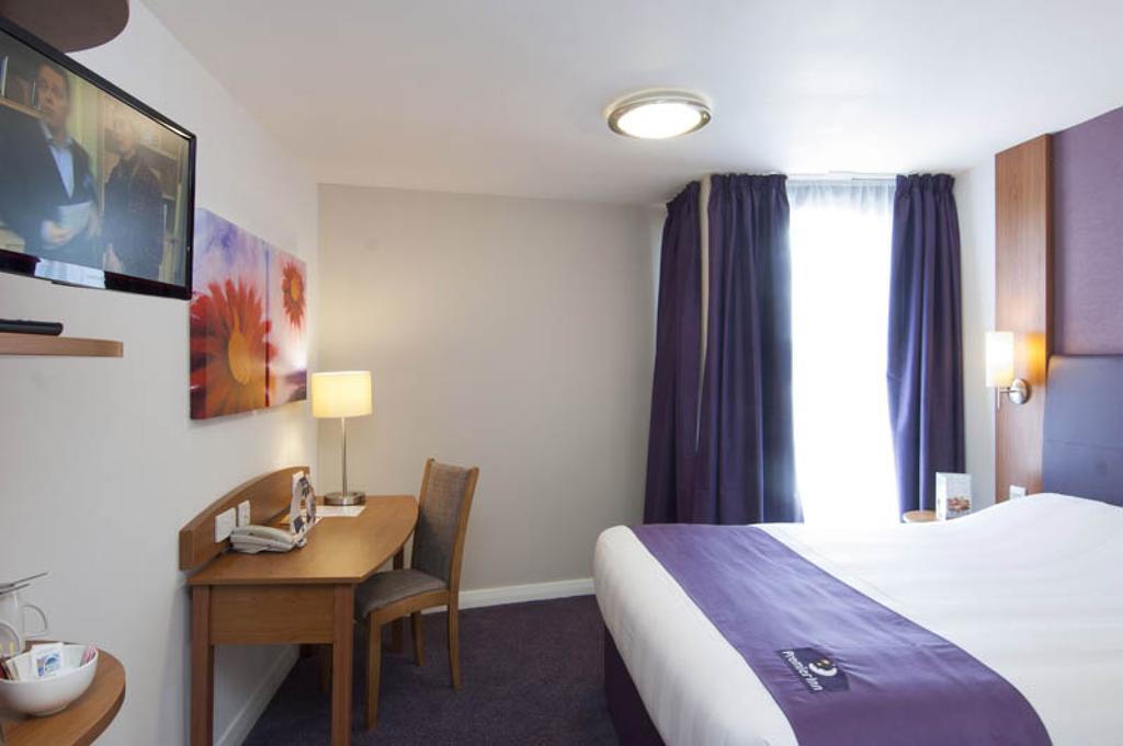 Premier Inn Dundee West Phòng bức ảnh